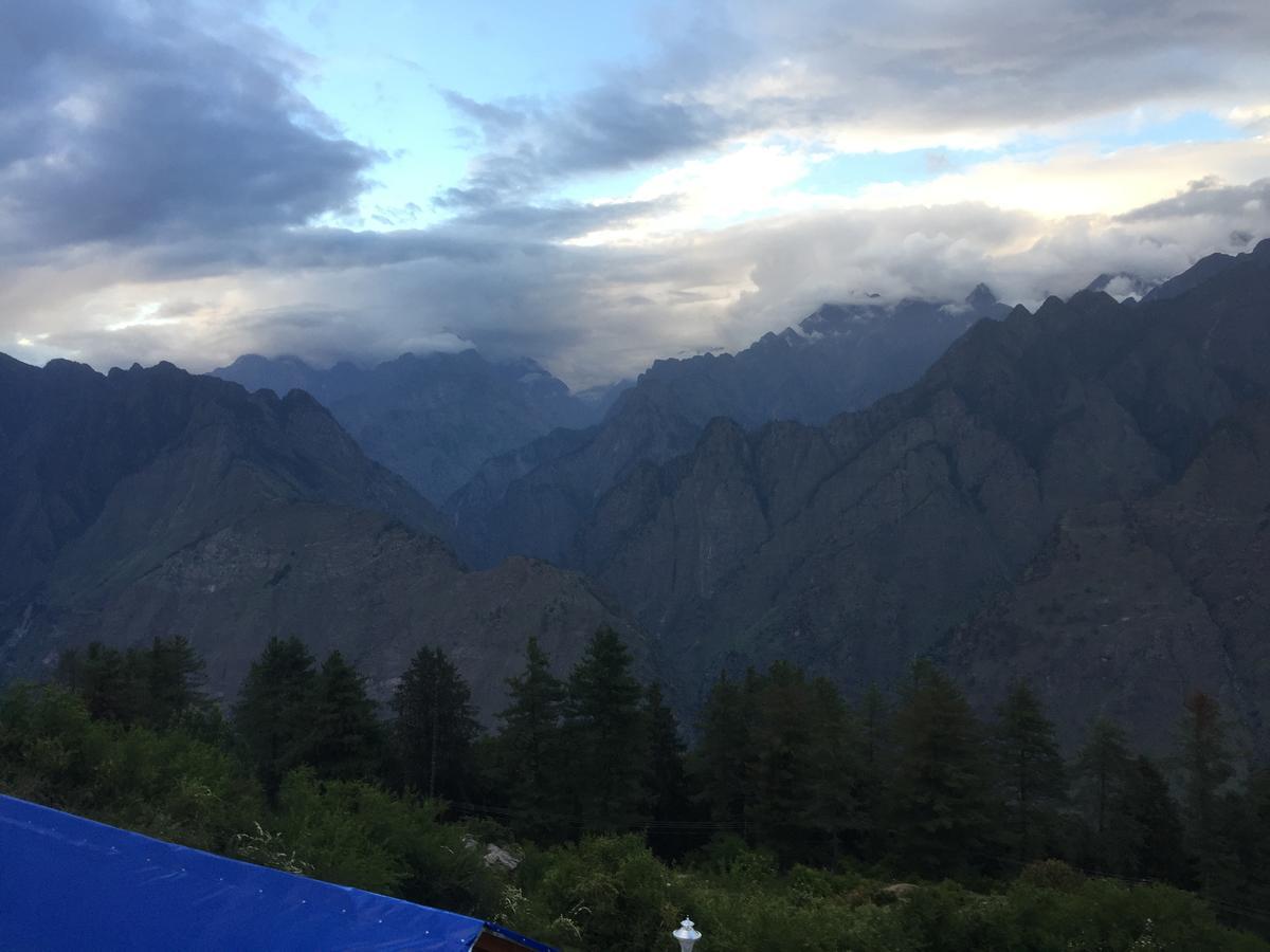 Blue Poppy Resorts Joshimath Exterior photo